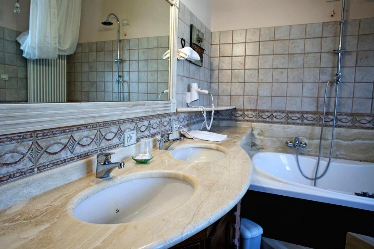 Il Casale Del Ra Pension Tuoro sul Trasimeno Kamer foto